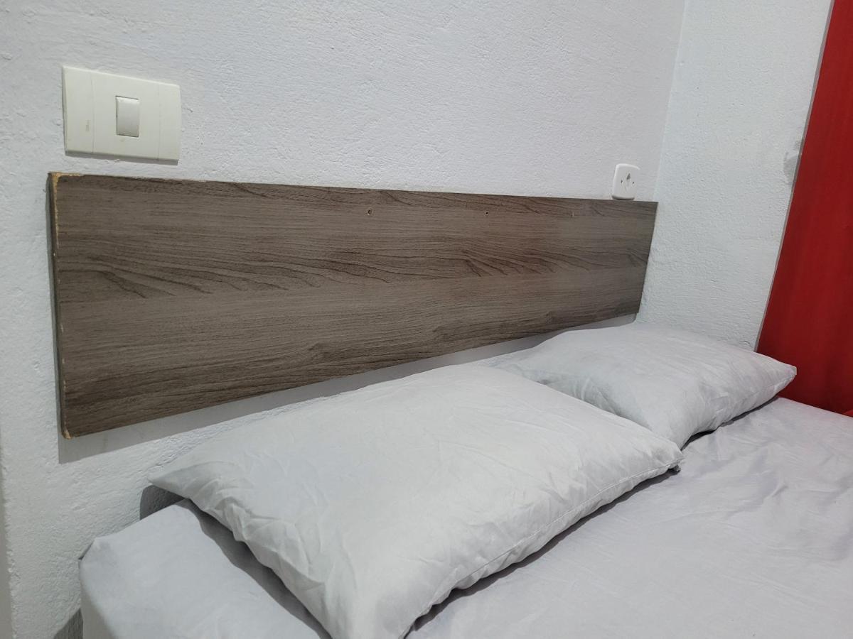 Hostel Sion - Sua casa na praia Itanhaém Esterno foto