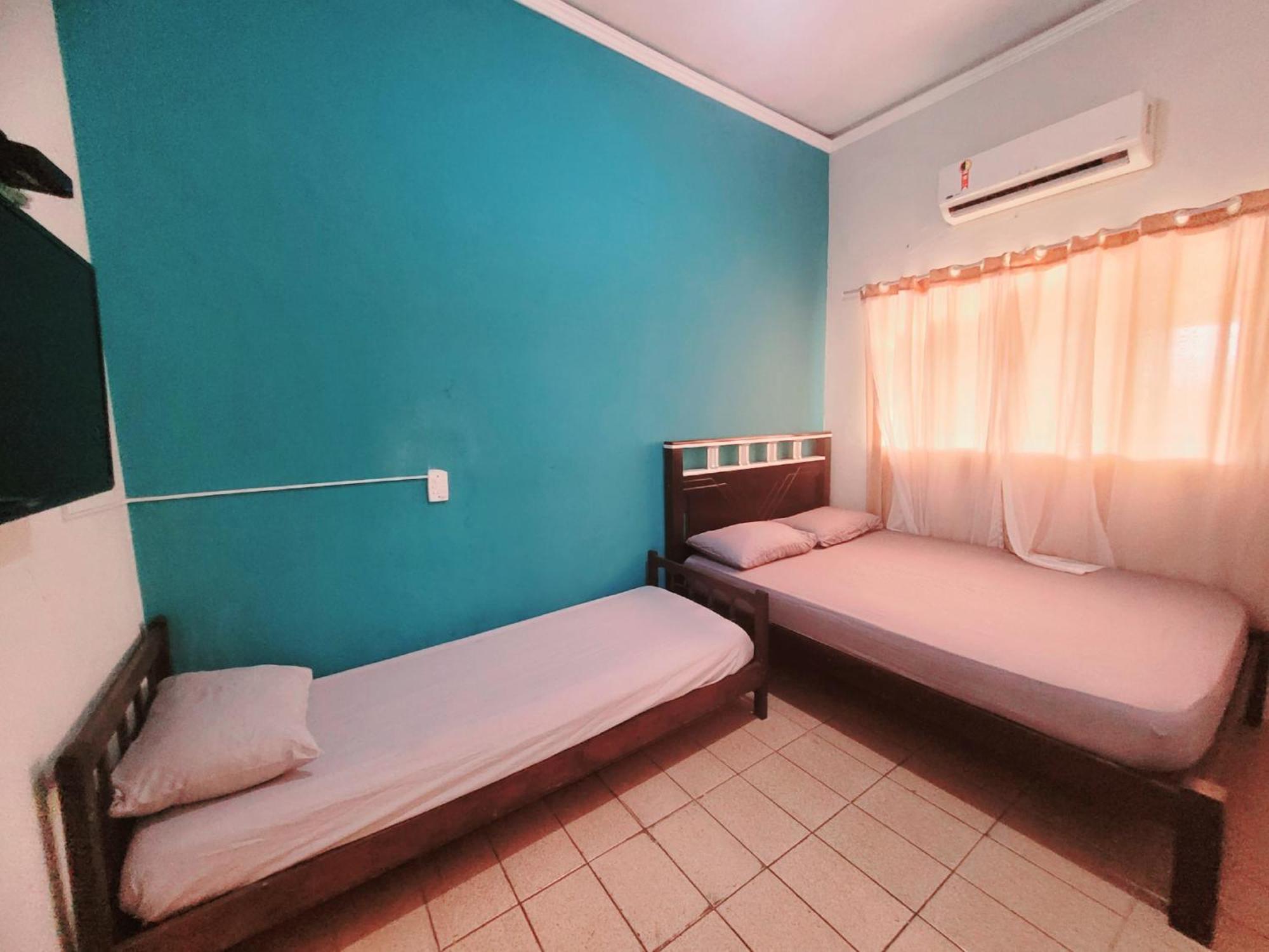Hostel Sion - Sua casa na praia Itanhaém Esterno foto
